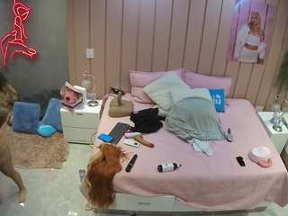 voyeurcam-casa-salsa-bedroom-1