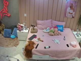 voyeurcam-casa-salsa-bedroom-1