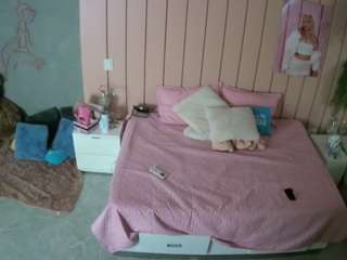 voyeurcam-casa-salsa-bedroom-1