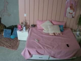 voyeurcam-casa-salsa-bedroom-1