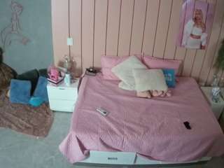 voyeurcam-casa-salsa-bedroom-1