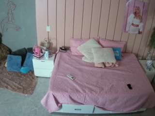 voyeurcam-casa-salsa-bedroom-1