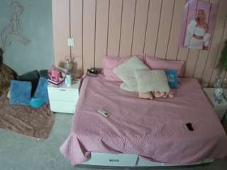 voyeurcam-casa-salsa-bedroom-1