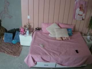 voyeurcam-casa-salsa-bedroom-1