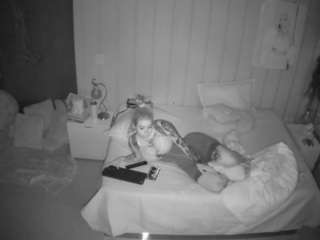 voyeurcam-casa-salsa-bedroom-1