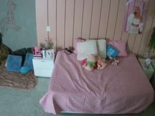 voyeurcam-casa-salsa-bedroom-1