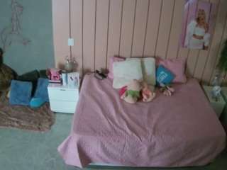 voyeurcam-casa-salsa-bedroom-1