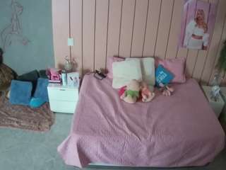 voyeurcam-casa-salsa-bedroom-1