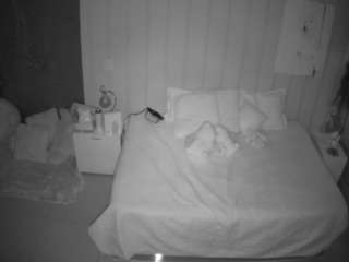 voyeurcam-casa-salsa-bedroom-1