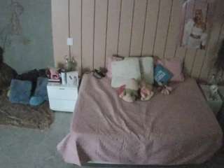 voyeurcam-casa-salsa-bedroom-1