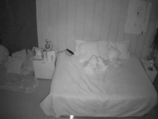 voyeurcam-casa-salsa-bedroom-1