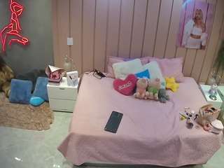 voyeurcam-casa-salsa-bedroom-1