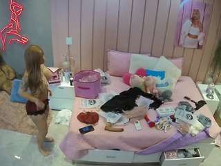 voyeurcam-casa-salsa-bedroom-1