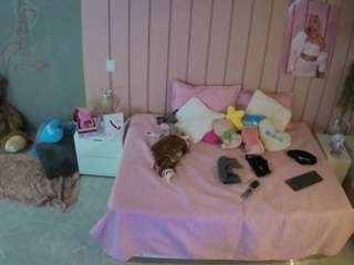 voyeurcam-casa-salsa-bedroom-1