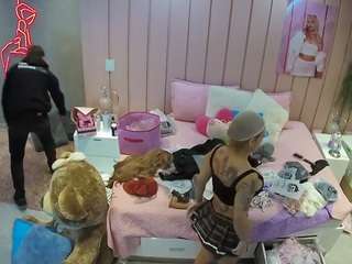 voyeurcam-casa-salsa-bedroom-1