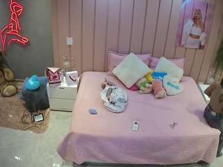 voyeurcam-casa-salsa-bedroom-1