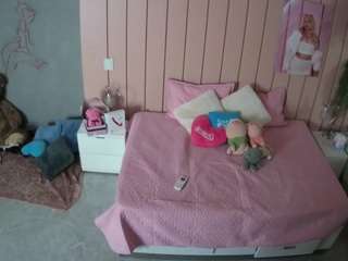 voyeurcam-casa-salsa-bedroom-1