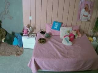 voyeurcam-casa-salsa-bedroom-1