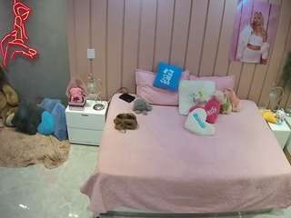 voyeurcam-casa-salsa-bedroom-1