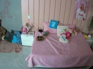 voyeurcam-casa-salsa-bedroom-1