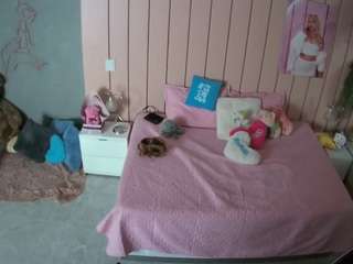 voyeurcam-casa-salsa-bedroom-1