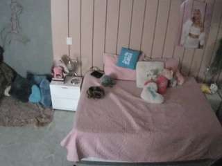 voyeurcam-casa-salsa-bedroom-1