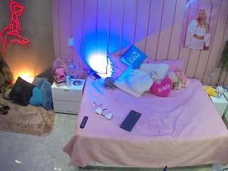 voyeurcam-casa-salsa-bedroom-1