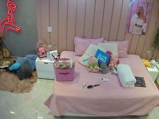 voyeurcam-casa-salsa-bedroom-1