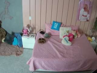 voyeurcam-casa-salsa-bedroom-1