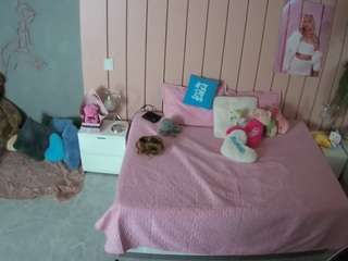 voyeurcam-casa-salsa-bedroom-1