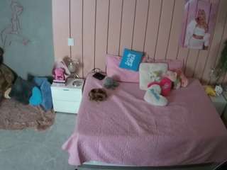 voyeurcam-casa-salsa-bedroom-1