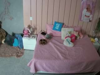 voyeurcam-casa-salsa-bedroom-1