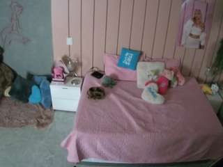 voyeurcam-casa-salsa-bedroom-1