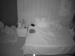 voyeurcam-casa-salsa-bedroom-1