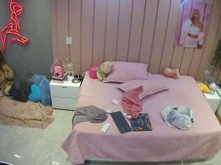 voyeurcam-casa-salsa-bedroom-1