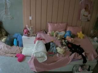 voyeurcam-casa-salsa-bedroom-1