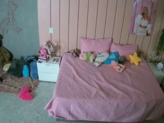 voyeurcam-casa-salsa-bedroom-1