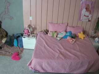 voyeurcam-casa-salsa-bedroom-1