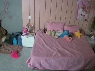 voyeurcam-casa-salsa-bedroom-1