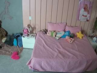 voyeurcam-casa-salsa-bedroom-1