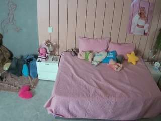 voyeurcam-casa-salsa-bedroom-1