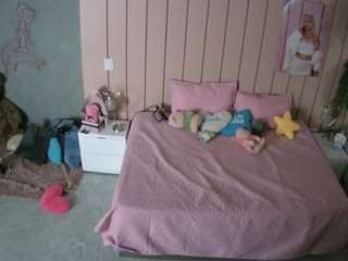 voyeurcam-casa-salsa-bedroom-1