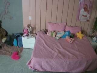voyeurcam-casa-salsa-bedroom-1