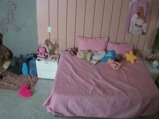 voyeurcam-casa-salsa-bedroom-1