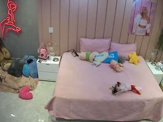 voyeurcam-casa-salsa-bedroom-1