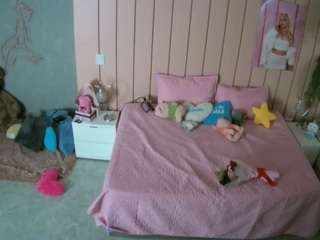 voyeurcam-casa-salsa-bedroom-1