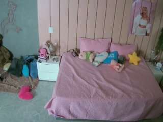 voyeurcam-casa-salsa-bedroom-1