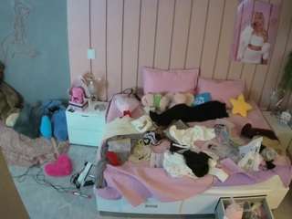 voyeurcam-casa-salsa-bedroom-1