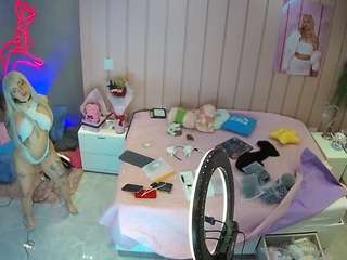 voyeurcam-casa-salsa-bedroom-1