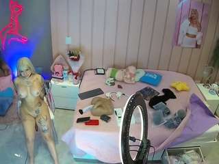 voyeurcam-casa-salsa-bedroom-1